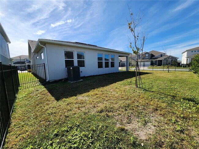 Foto del edificio - 19203 Allium Pl