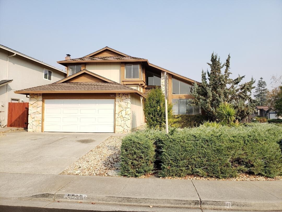 Primary Photo - 4 Bed 3 Bath Sinlge Family Home In Concord...