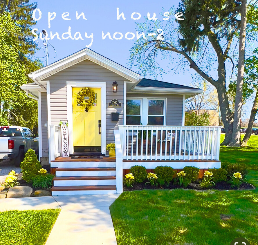 Primary Photo - 2595 Shelburn Ave