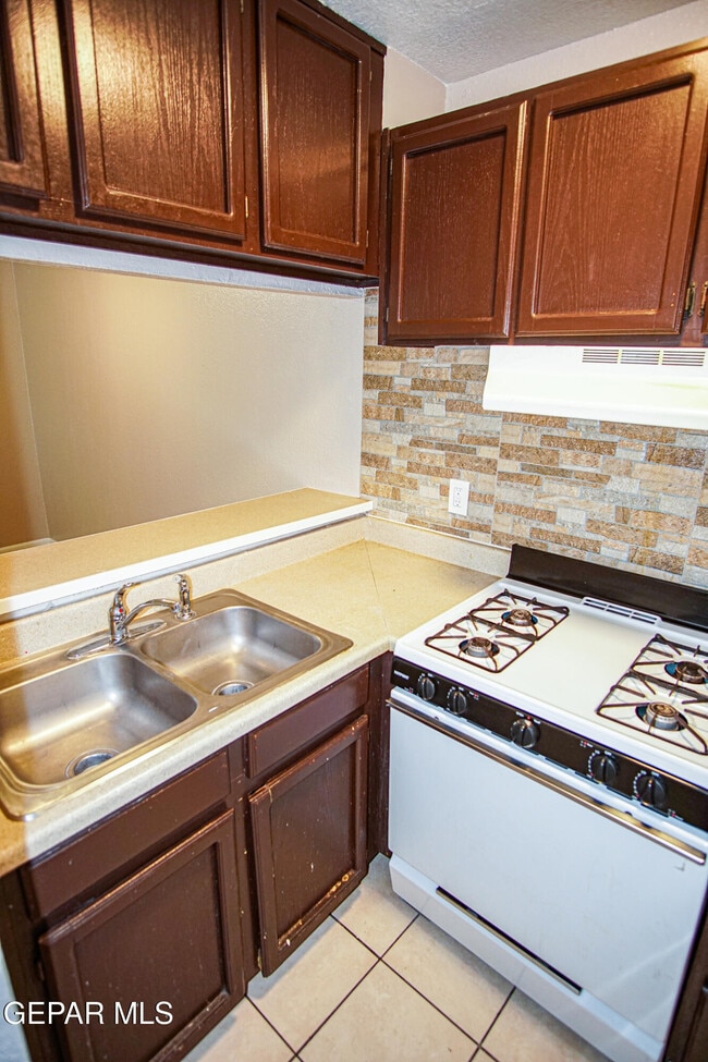 Building Photo - 3435 Fred Wilson Ave