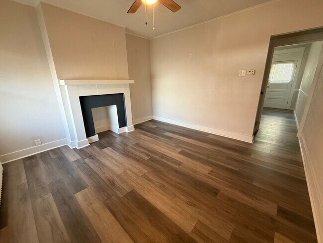 Foto del edificio - 4208 Calvin St