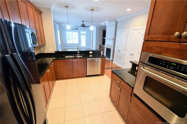 Foto del edificio - 239 Blueridge Rd