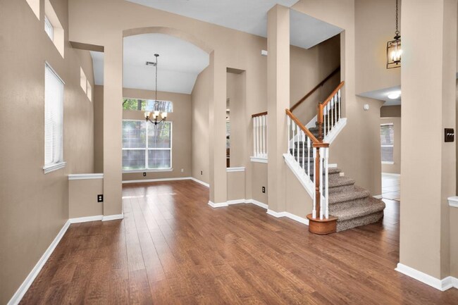 Building Photo - 111 S Winterport Cir