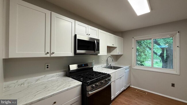 Building Photo - 12770 Dulcinea Pl