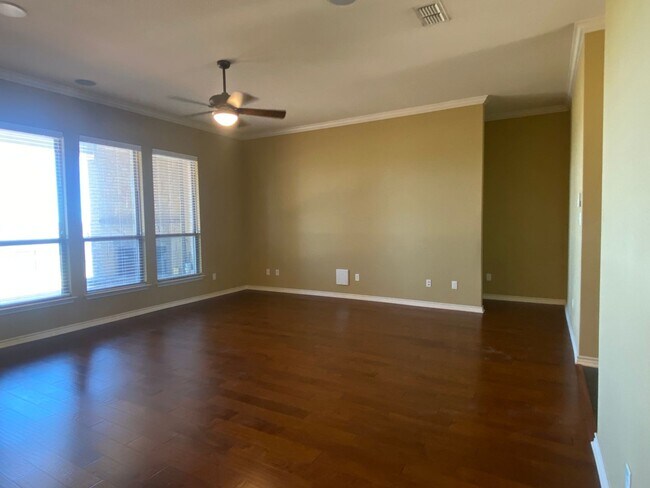 Building Photo - 4 BEDROOM, BELTON ISD