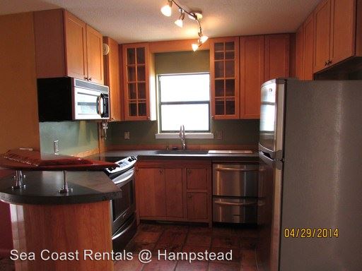 Building Photo - 202 Bayview Dr