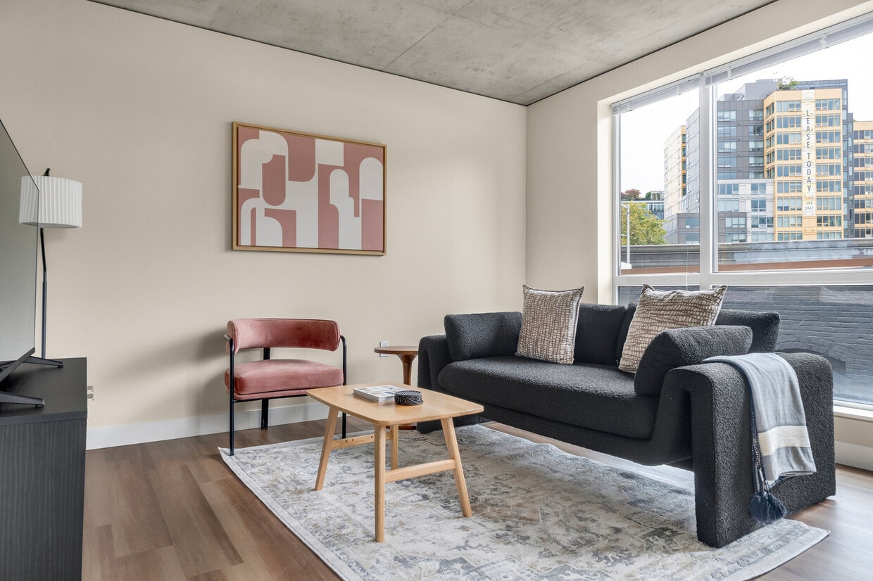 Foto principal - 101 Taylor Ave N