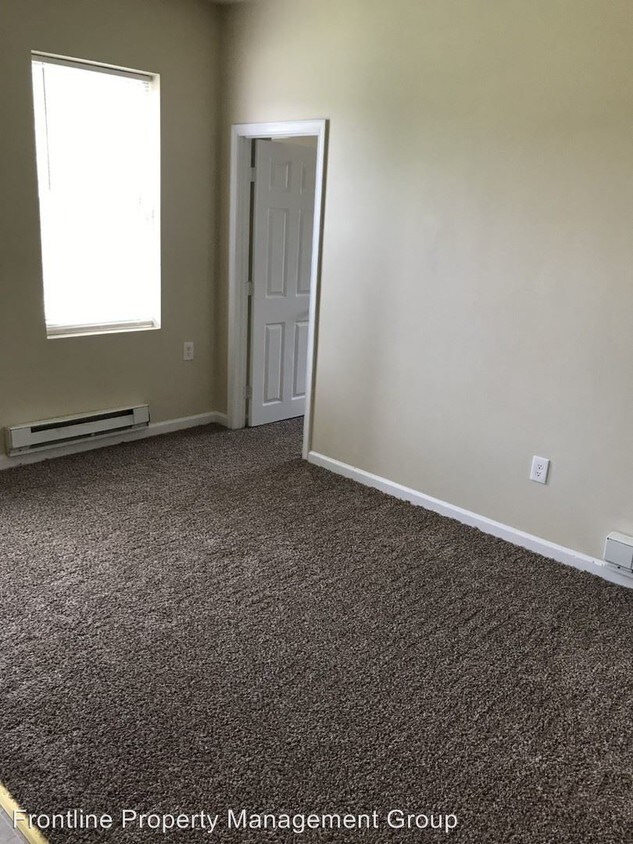 Building Photo - 304 9th St