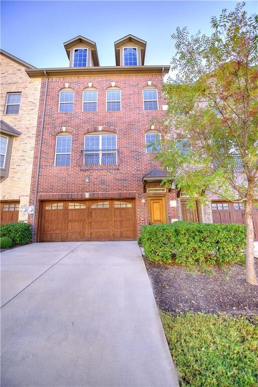 Foto principal - 7818 Liverpool Ln