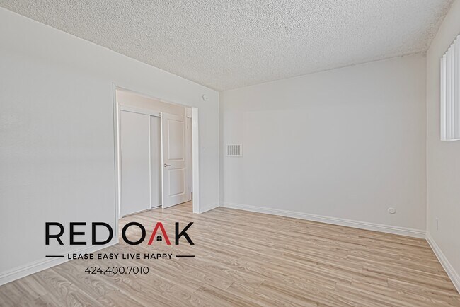 Foto del edificio - ~1 Month FREE~ Fantastic One Bedroom with ...