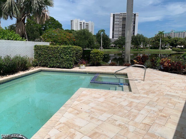 Foto del edificio - 611 Bridge Way Ln
