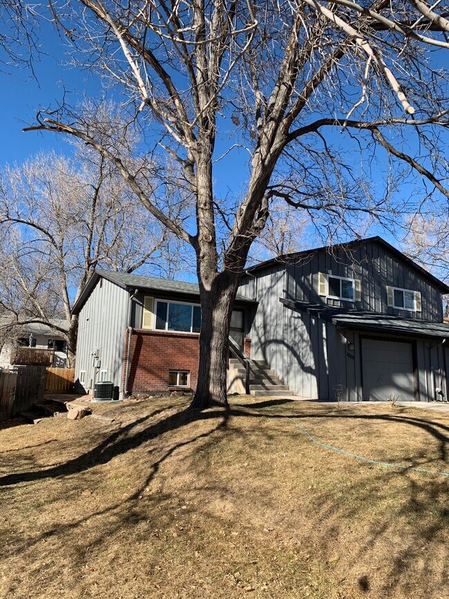 Foto del edificio - Updated 3-Bed, 1.5-Bath Duplex in Central Fort Collins!