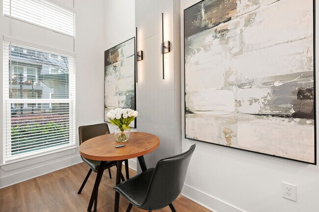 Foto del edificio - 230 Bill Kennedy Wy SE