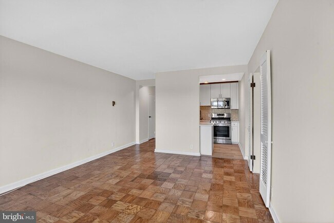 Building Photo - 4201 Cathedral Ave NW