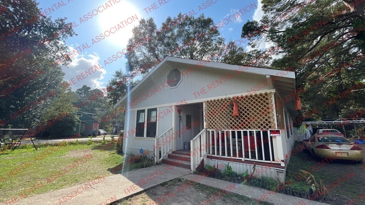 Foto principal - 3708 Dick Taylor St