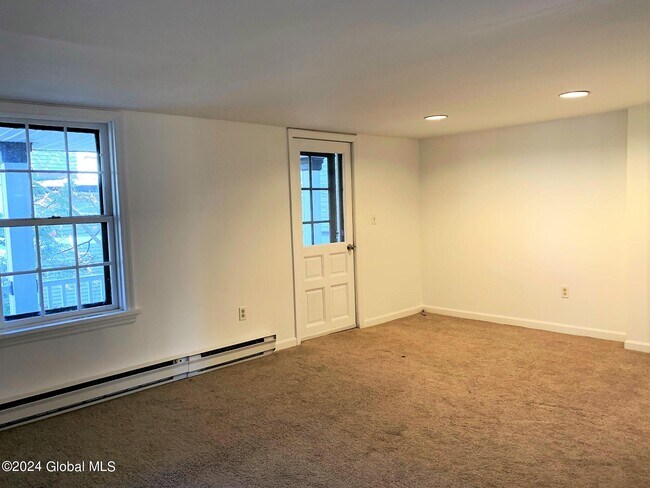 Building Photo - 590 N Broadway