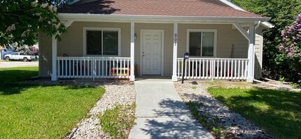 Building Photo - 801 N 4th St