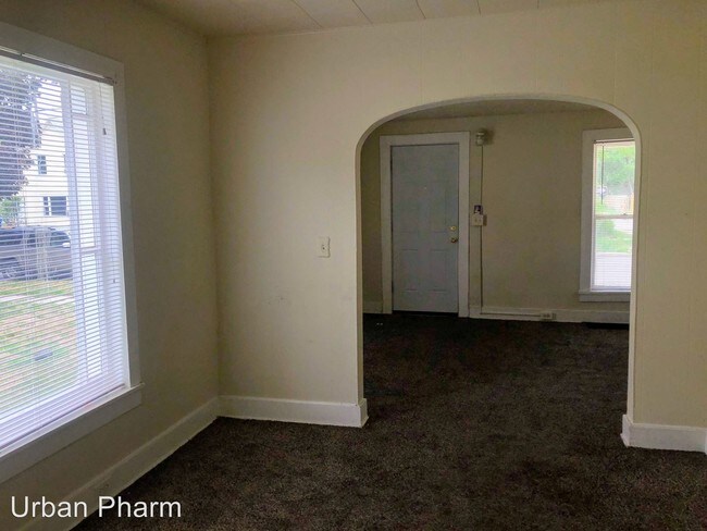 Foto del edificio - 555 Fremont Ave NW