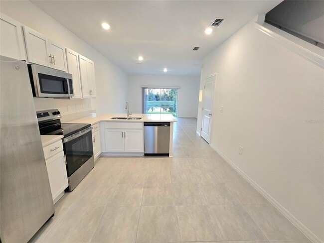 Foto del edificio - 13215 Forge Ave