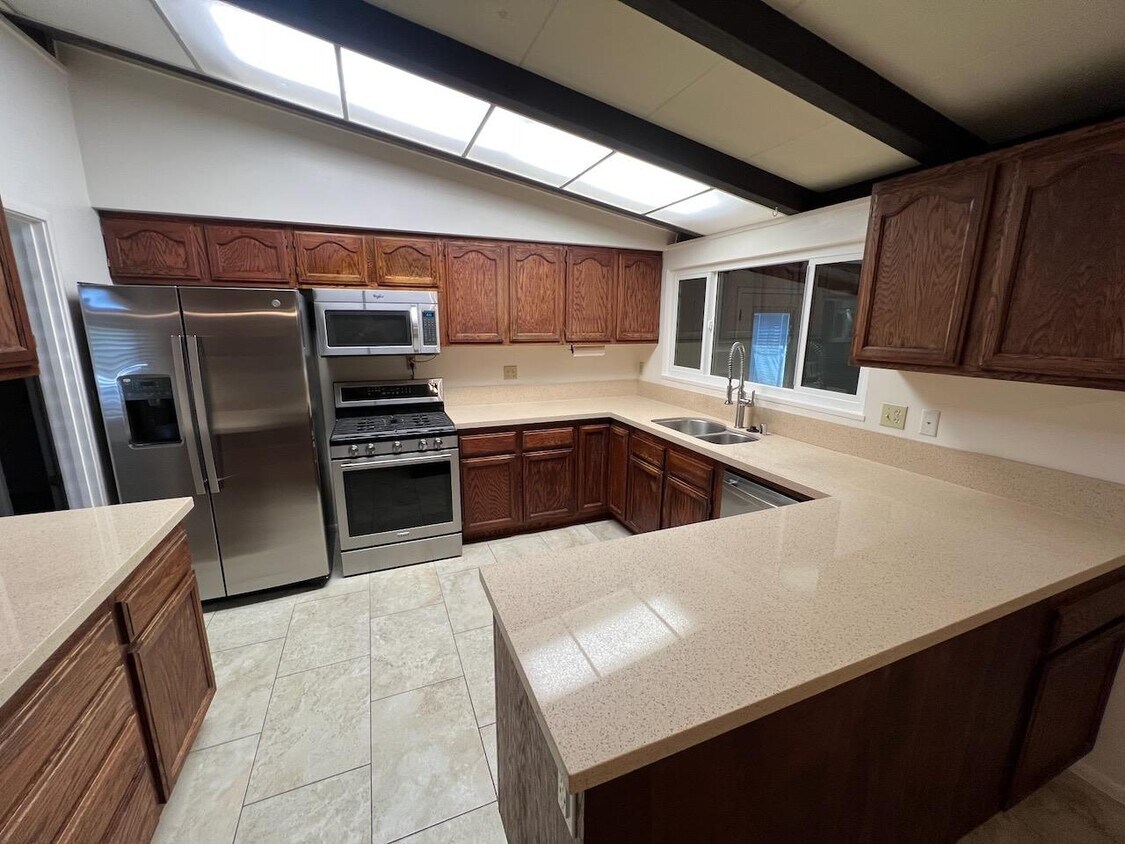 Foto principal - 1208 Tucson Ave