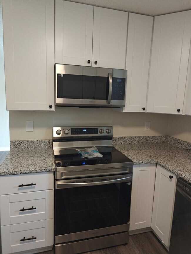 Foto del edificio - 3515 Biltmore Pl