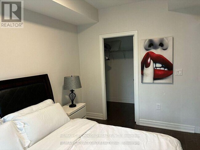 Photo du bâtiment - 8 The Esplanade