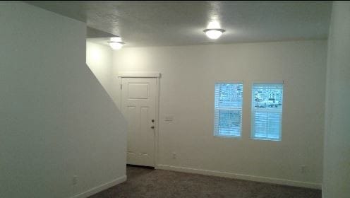 Building Photo - 687 E 380 N