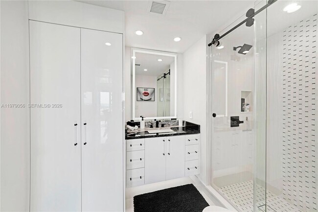 Foto del edificio - 4020 Galt Ocean Dr