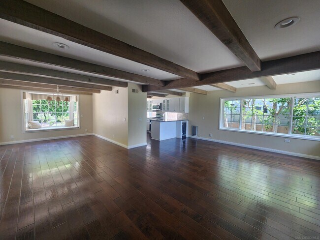 Building Photo - 13871 Durango Dr
