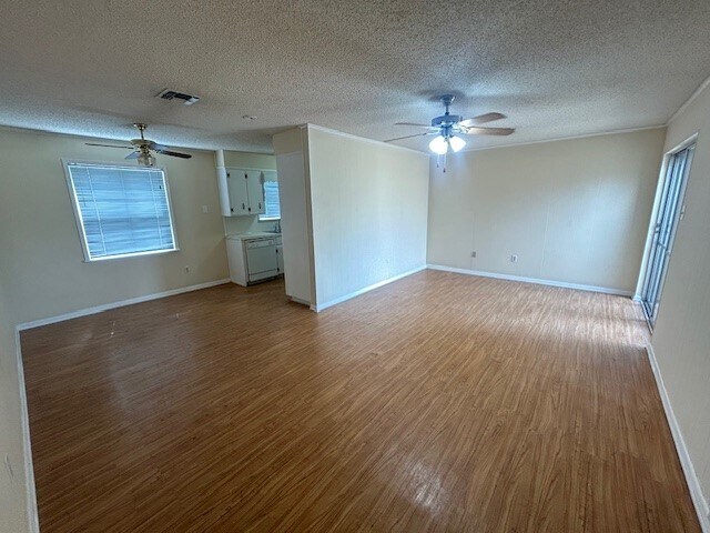 Building Photo - 724 Kipling Dr