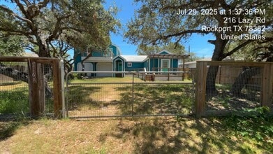 Building Photo - 216A Lazy Rd