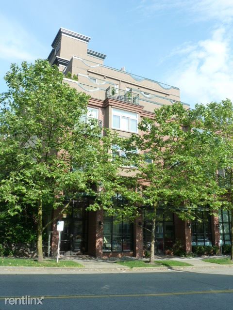 Primary Photo - 1 br, 1 bath Condo - 120 1st Ave S