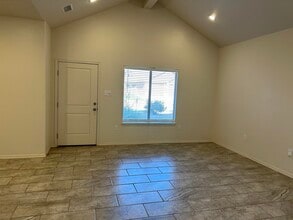 Building Photo - 11605 Evanston Ave