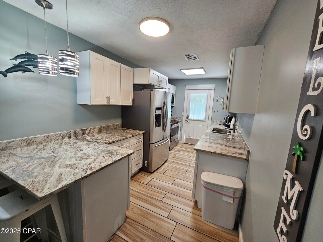 Foto principal - 2807 W 11th St