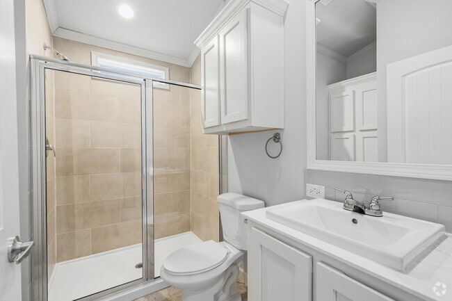 Primary Bathroom - Casata San Marcos