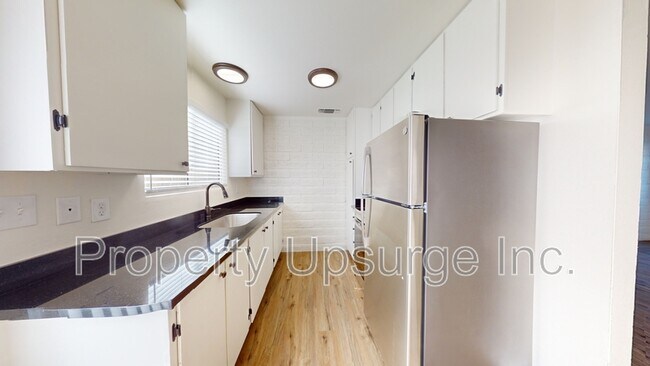 Foto del edificio - 1710 Bruce Dr