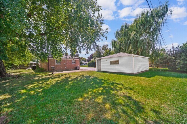 Foto del edificio - 6404 W 85th Pl