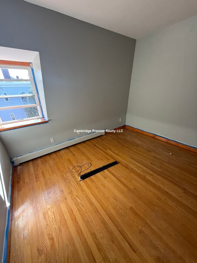 Building Photo - 199 Harvard St