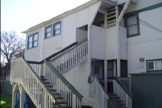 Foto del edificio - 3325-3331 1st Ave