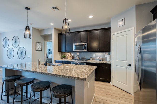 Building Photo - 9733 W Southgate Ave