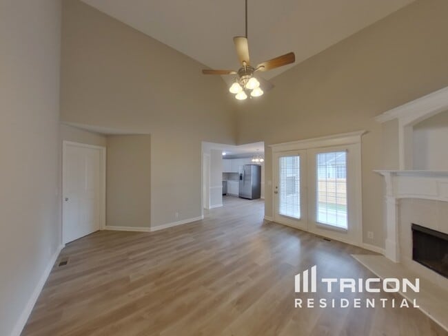 Building Photo - 2156 Aberdeen Cir