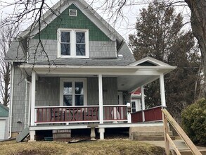 Building Photo - 504 Storle Ave