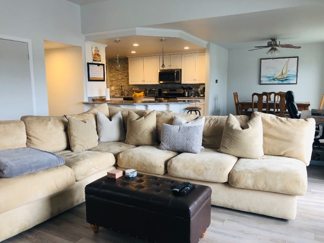 Foto del edificio - 6684 Reservoir Ln