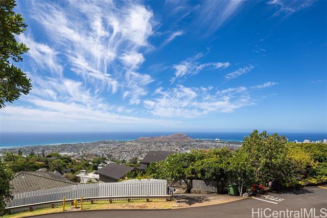 Building Photo - 5112 Maunalani Cir