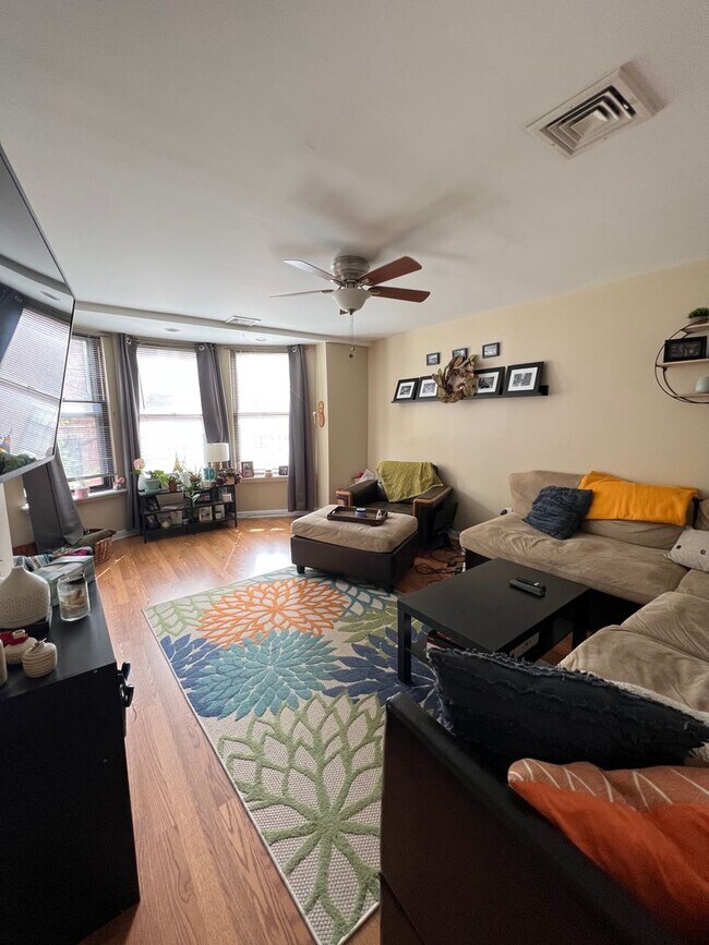 Foto del edificio - 340 S 19th St