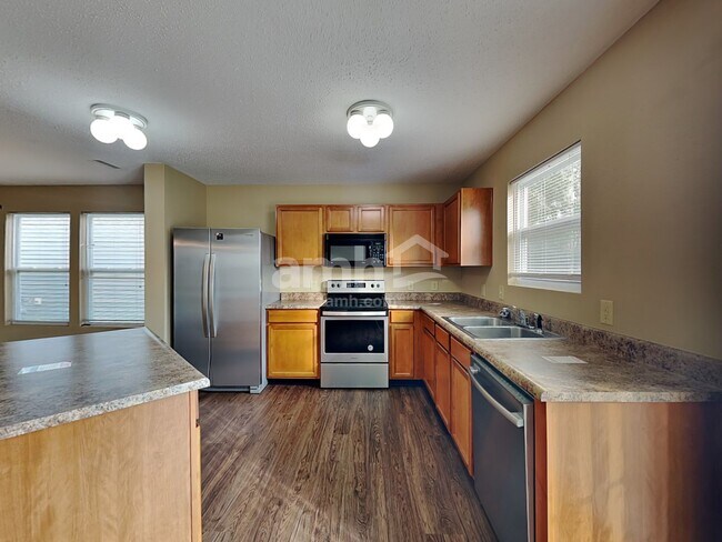 Foto del edificio - 10856 Grace Dr