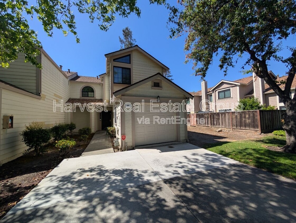 Primary Photo - 4014 Penny Terrace