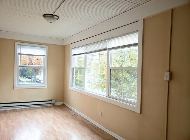 Building Photo - 663 Blair Ave