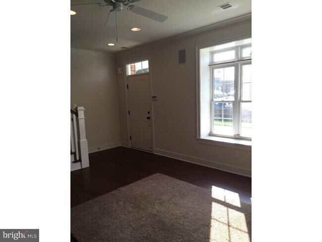 Building Photo - 603 Magnolia Ct