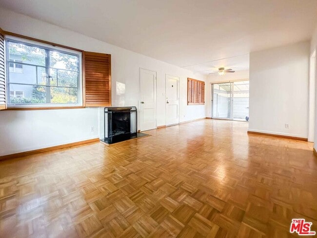 Building Photo - 5243 Village Green